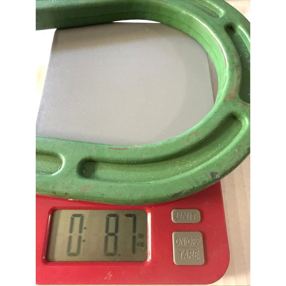 Lightweight Coated Ringer Horse Shoes .8 Pounds Set of 4 Red Green - Picture 3 of 4